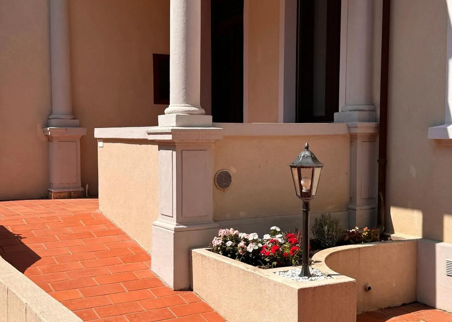 Zeta Apartments Padova Italy